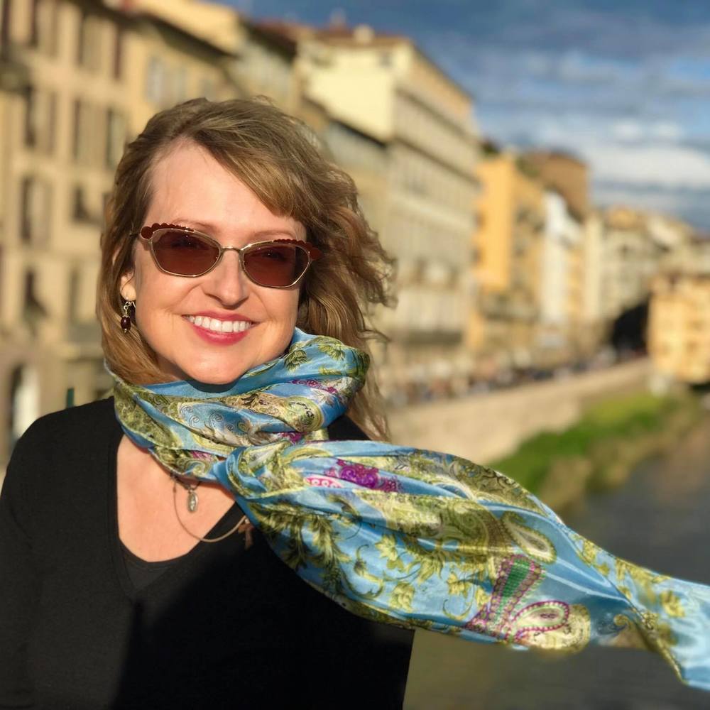 Meet your Posher, Lucinda